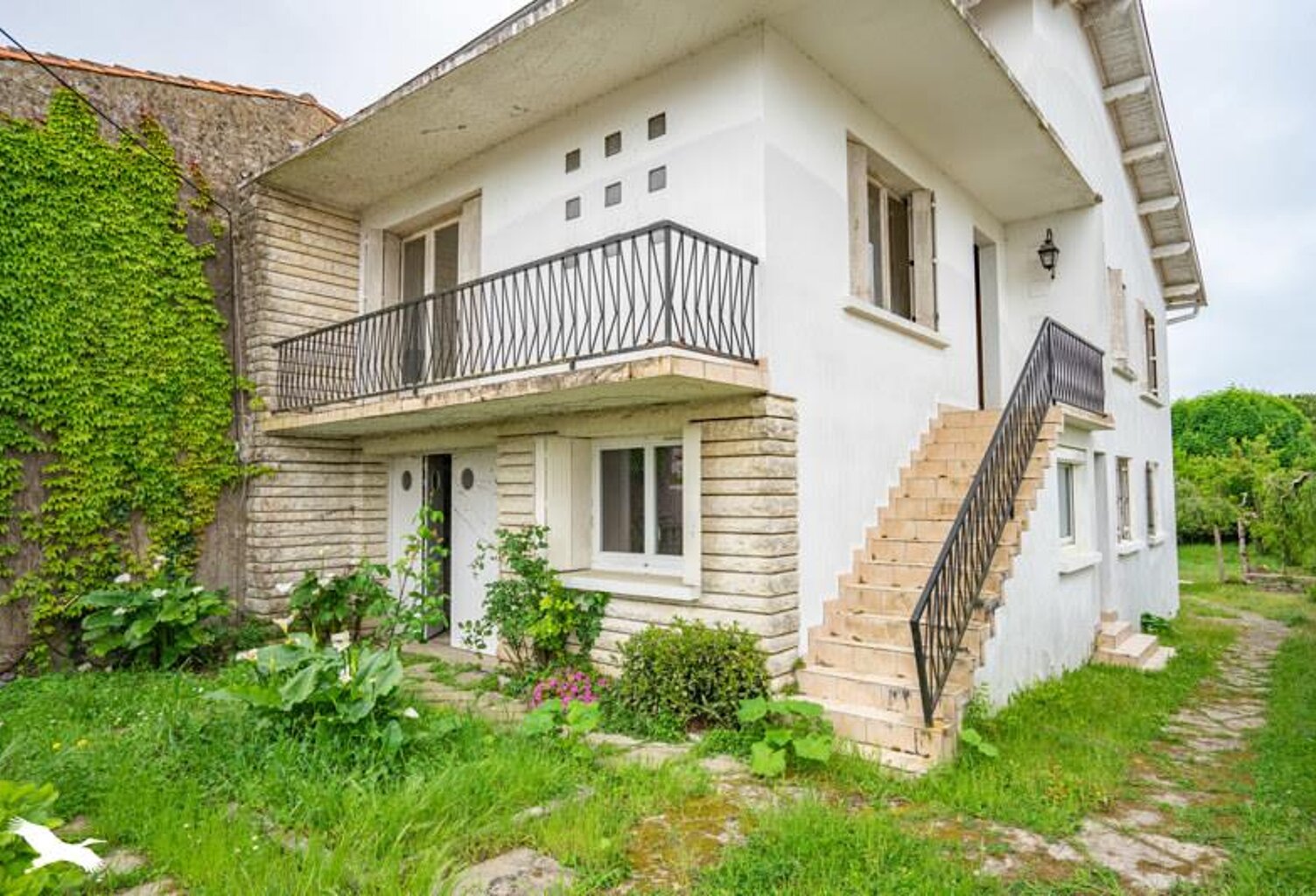 Vente maison 5 pièces 130 m² Royan (17200) — photo 1