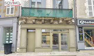 Commerce  140 m² à louer à Confolens (16500)