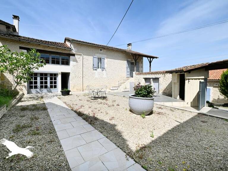 Maison en pierre de 5 pièces principales — photo 1