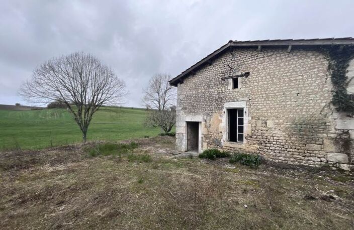 Maison en pierre de 4 pièces principales — photo 2