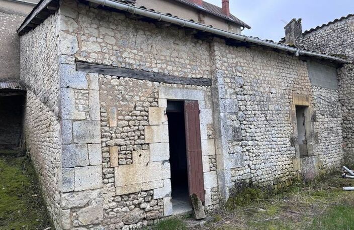 Maison en pierre de 4 pièces principales — photo 3