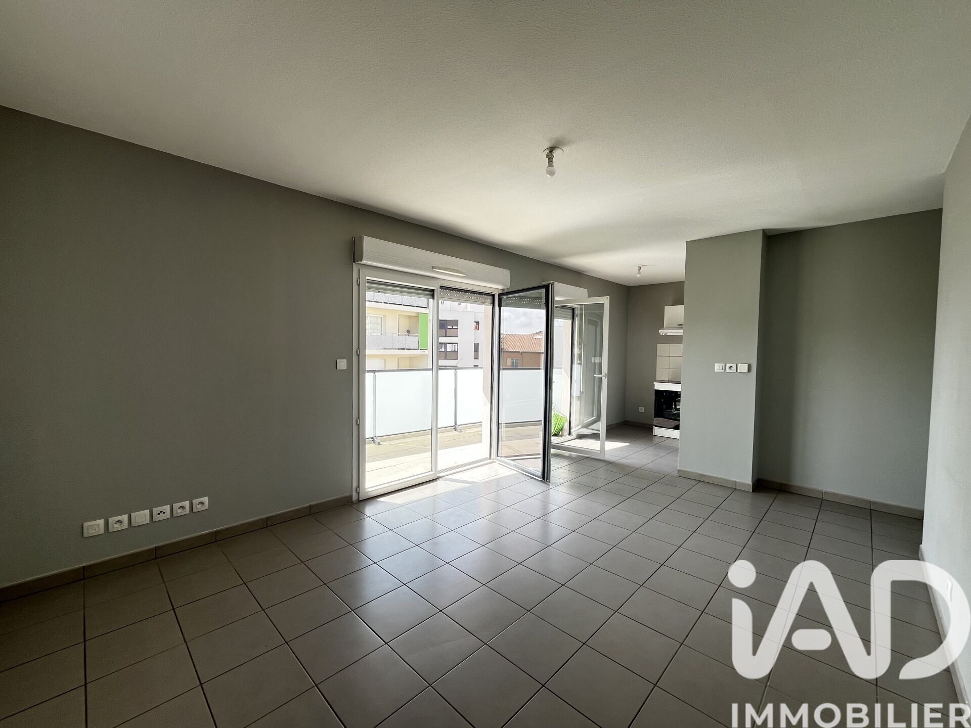 Location Appartement 3 pièces - Photo 2