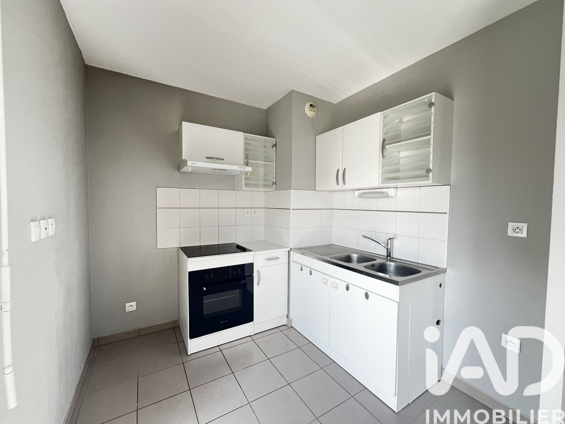 Location Appartement 3 pièces - Photo 3