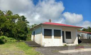 Immeuble  43 m² à louer à Sainte-Rose (97439)