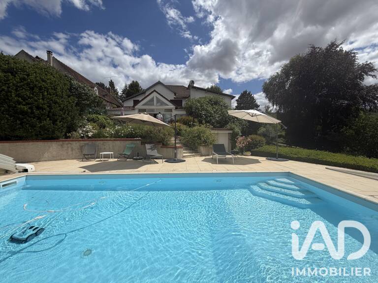 Vente Maison/villa 9 pièces — photo 1