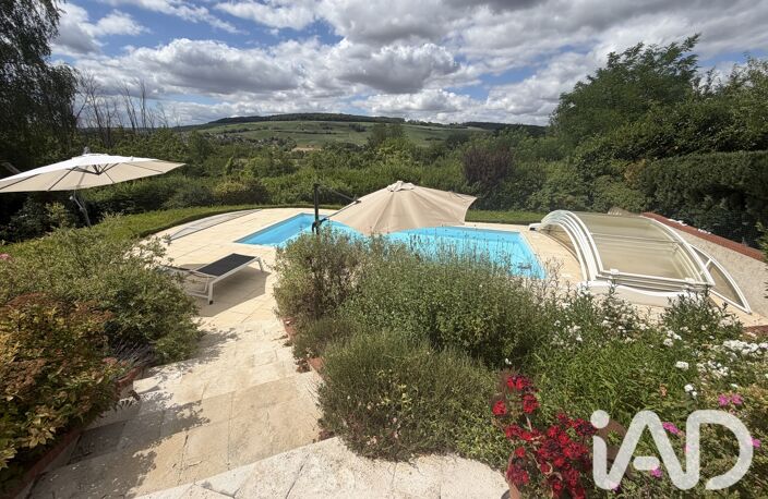 Vente Maison/villa 9 pièces — photo 2