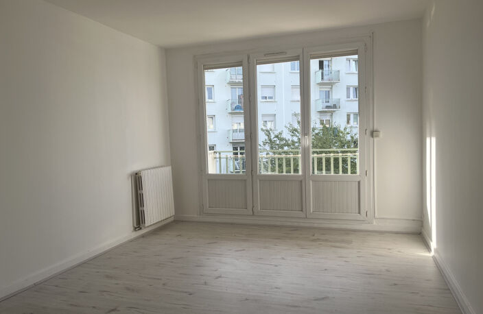 IDEAL INVESTISSEUR appartement trois pièces secteur Bellevue / Le Mont — photo 2