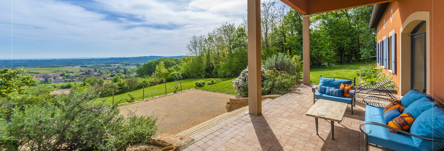 Maison 10 Pièces 312 m² à vendre à Bagnols (69620)