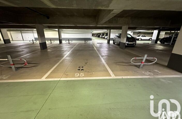 Location Parking 12 m&sup2; — photo 2
