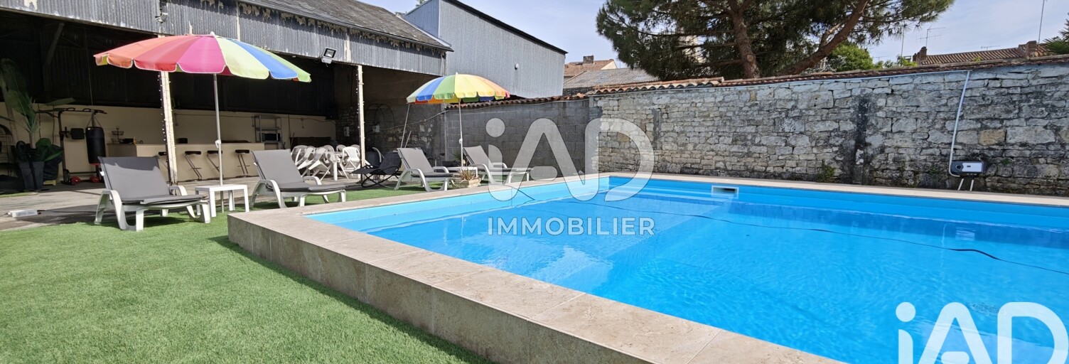 Maison 11 Pièces 299 m² à vendre à Fontenay-le-Comte (85200)