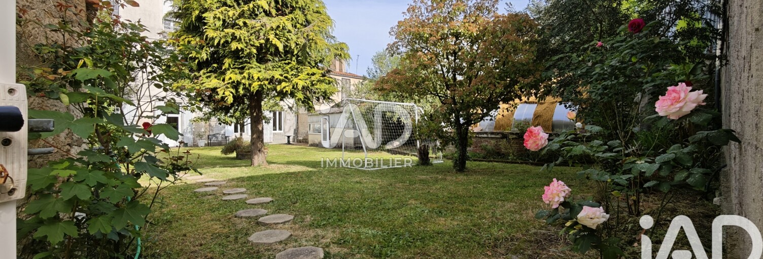 Maison 11 Pièces 299 m² à vendre à Fontenay-le-Comte (85200)