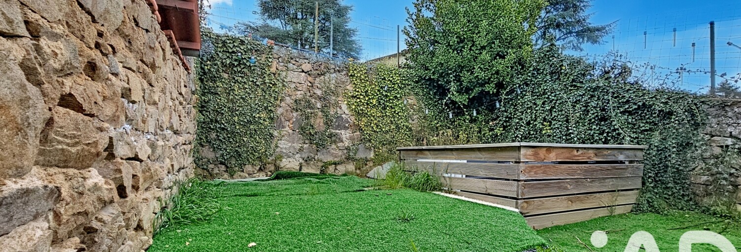 Maison 4 Pièces 94 m² à louer à Saint-Julien-Molin-Molette (42220)