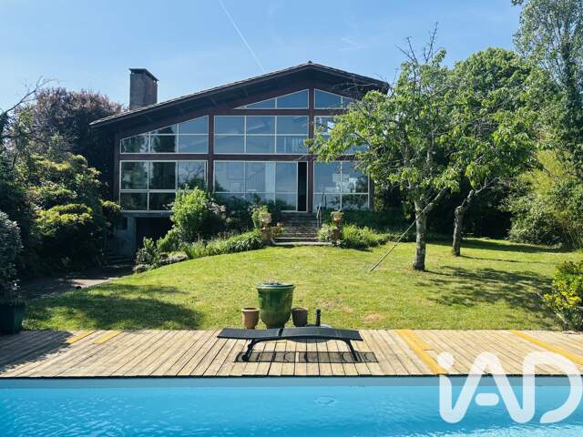 Vente Maison/villa 9 pièces — photo du bien