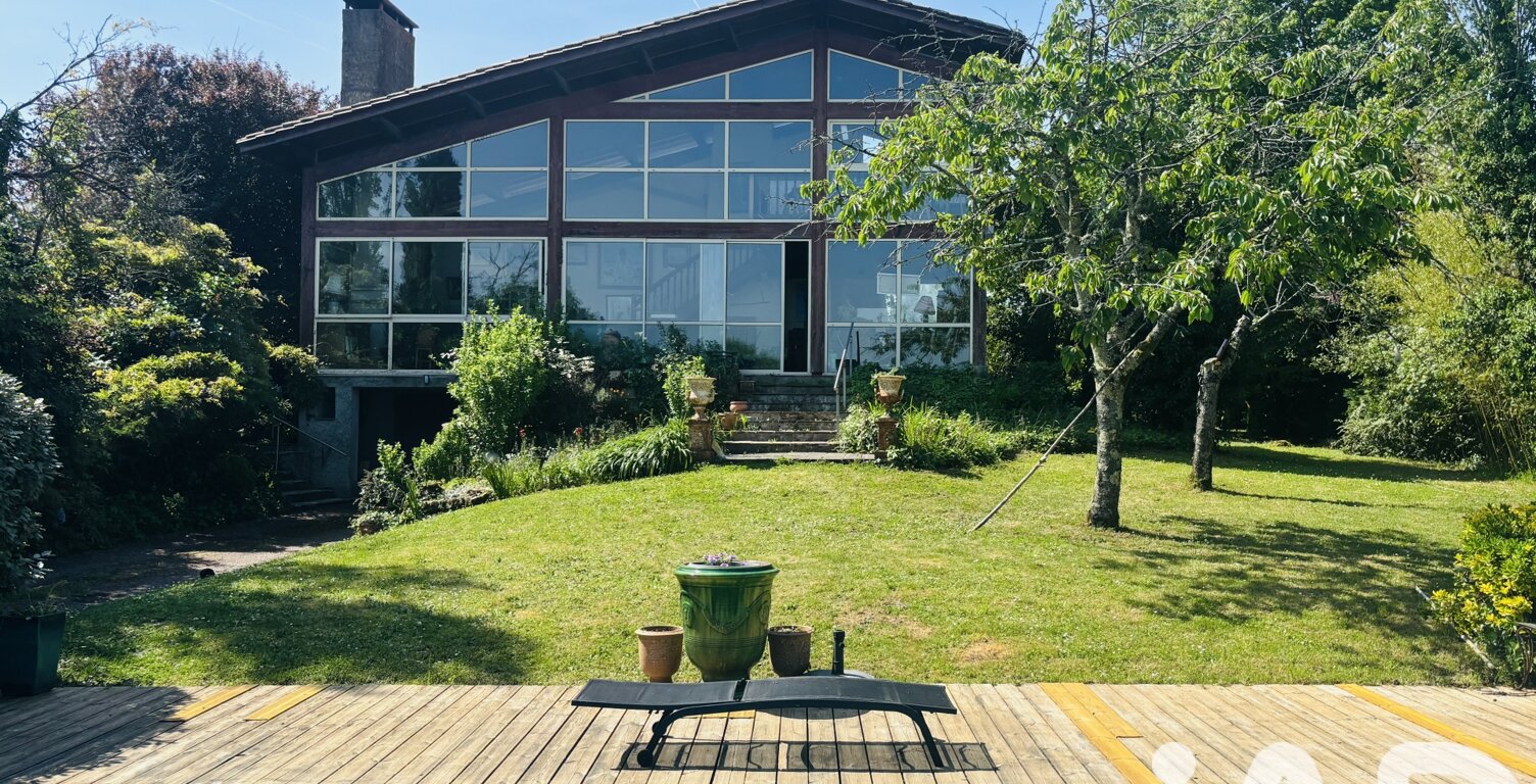 Vente Maison/villa 9 pièces — photo 1