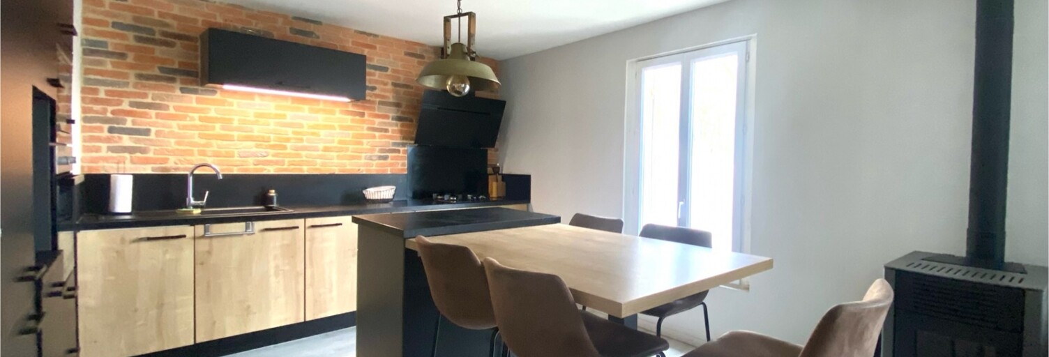 Immeuble  170 m² à vendre à Pont-l'Abbé-d'Arnoult (17250)