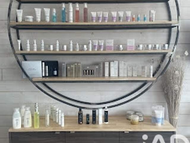 Vente Esthétique, Coiffure 180 m&sup2; — photo du bien