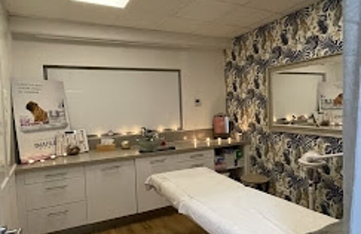 Vente Esthétique, Coiffure 180 m&sup2; — photo 5