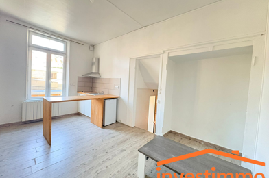 Immeuble  192600 €