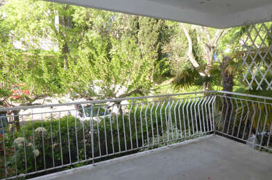 Appartement 2 pièces 758 €