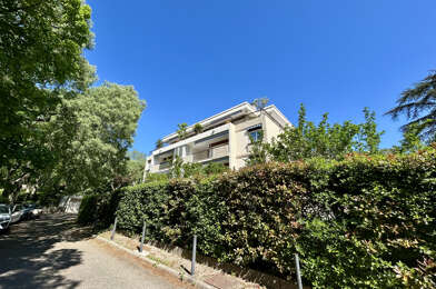 Appartement 5 pièces 1300 €