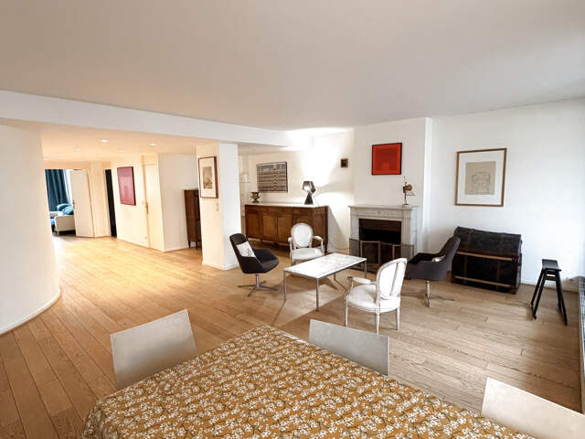 Reims, hyper centre très bel appartement avec garage et loggia — photo du bien