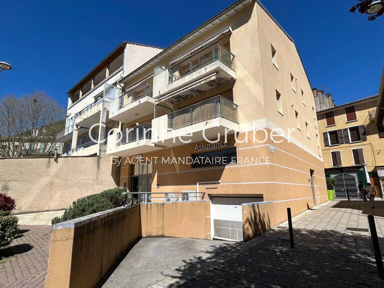 EXCLUSIVITÉ - DIGNE CENTRE - TYPE 3 DE 73 M² AVEC TERRASSE ET PARKING SÉCURISÉ — photo 1