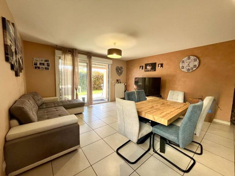 RARE A LA VENTE : CRANVES SALES APPARTEMENT TYPE 4 — photo 1