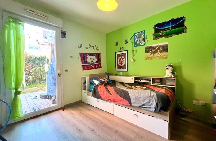RARE A LA VENTE : CRANVES SALES APPARTEMENT TYPE 4 — photo 5