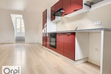 Appartement 4 pièces 558 €
