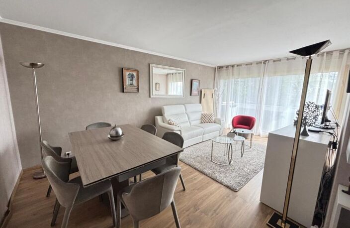 Appartement à vendre 4 pièces CRETEIL (94), surface 86 m², proche métro et centre commercial — photo 2