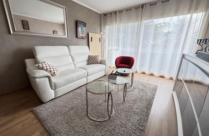 Appartement à vendre 4 pièces CRETEIL (94), surface 86 m², proche métro et centre commercial — photo 3