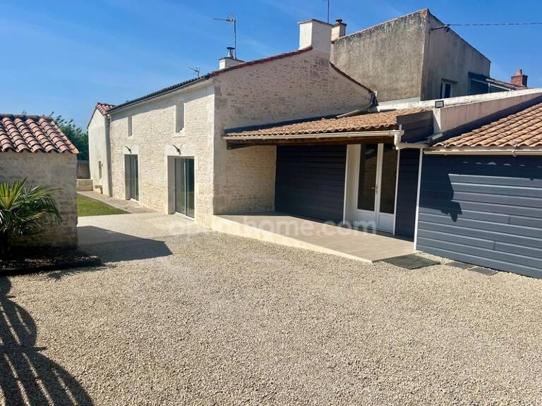85400 - FERMETTE EN PIERRES RÉNOVÉE - 4 CHAMBRES - TERRAIN CLOS DE 671 M² — photo 1