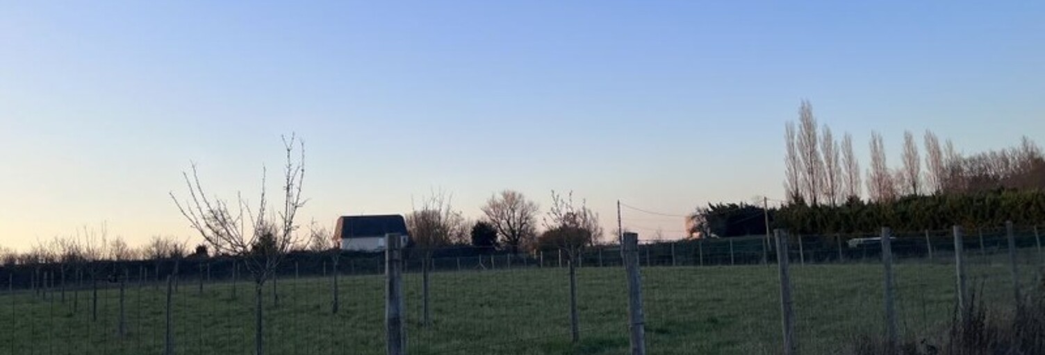 Commerce  8360 m² à vendre à Sainte-Catherine-de-Fierbois (37800)