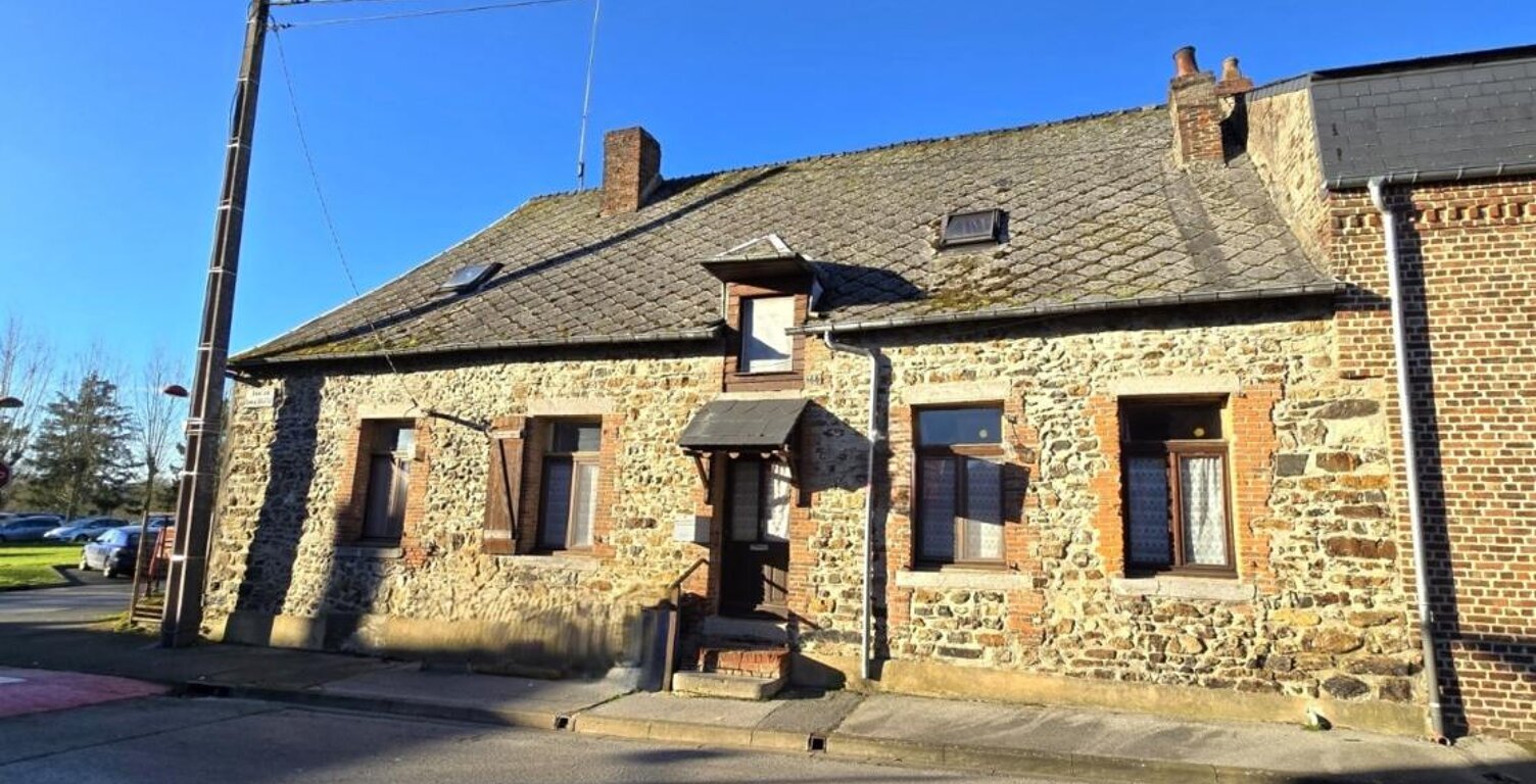 HIRSON (02) -   Vente maison semi-individuelle avec 3 chambres  ️ ️ ️ et jardin   — photo 1