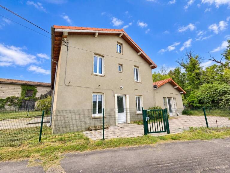 *** EXCLUSIVITE *** PROPRIETE RARE : MAISON AVEC DEPENDANCES ET TERRAIN *** SAINT-JEAN-D'HEURS 63190 *** — photo 1