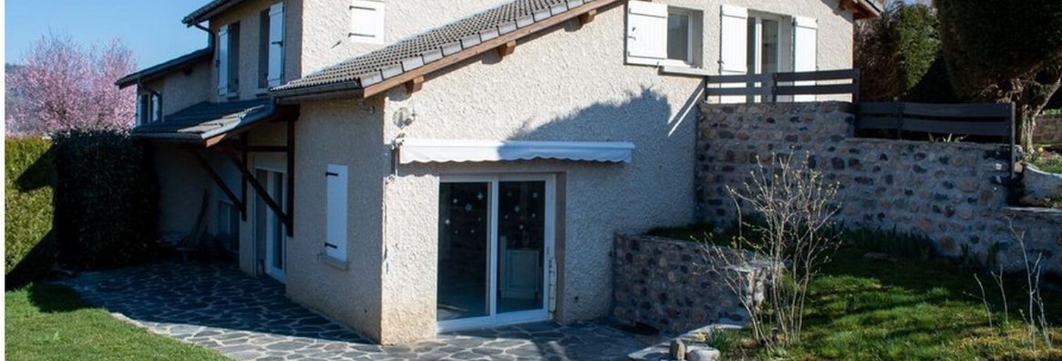 Maison 5 Pièces 140 m² à vendre à Saint-Julien-Chapteuil (43260)