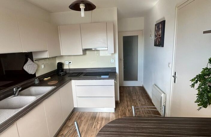 Appartement PLEIN CENTRE à vendre 4 pièces 2 chambres PORNIC (44) 89 M² AU SOL, PL Pk + Box — photo 5