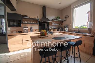 Maison 7 pièces 230000 €