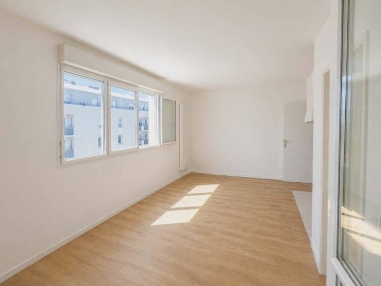 Appartement à vendre 0 pièces LUCE (28) — photo 1