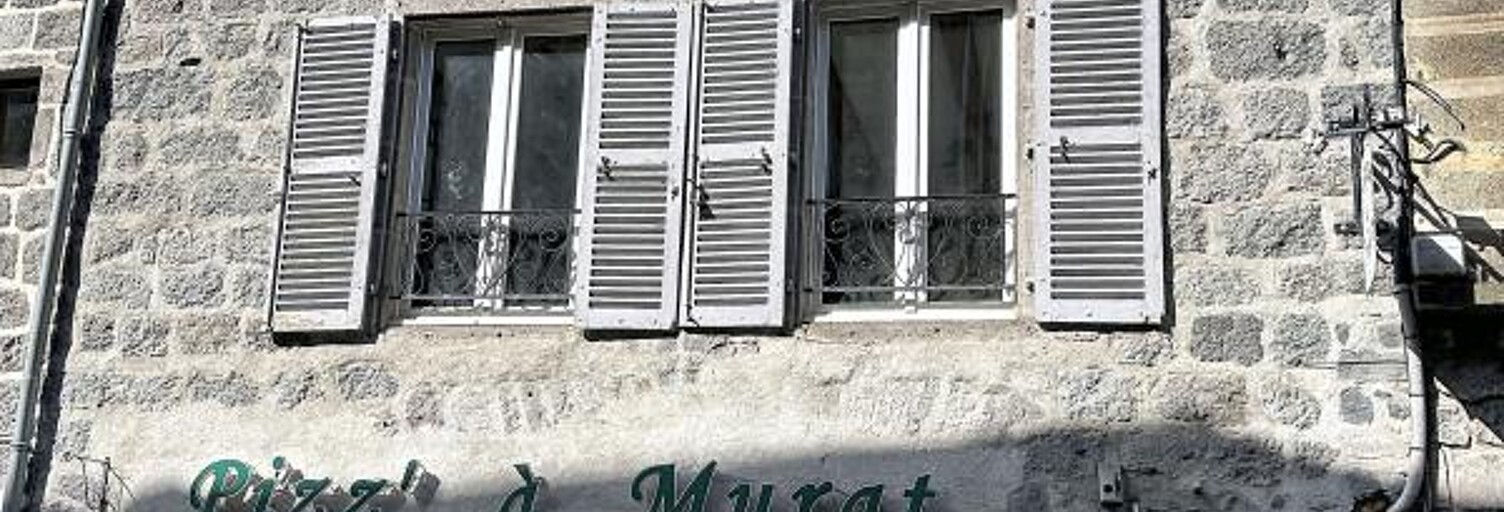 Immeuble  220 m² à vendre à Murat (15300)