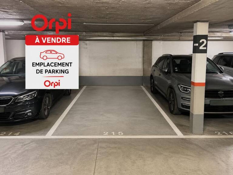 À vendre – Place de parking sécurisée – Rue Clovis A Nimes — photo 1
