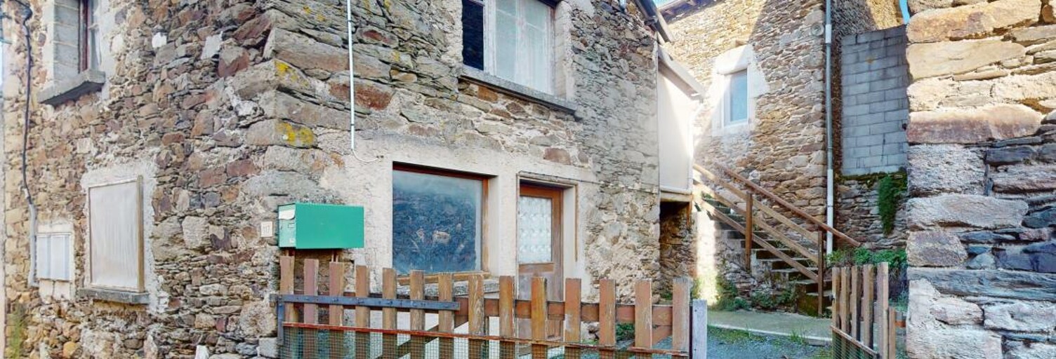 Maison 3 Pièces 98 m² à vendre à Salmiech (12120)