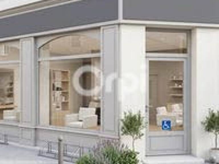 Bien Commercial À Vendre — photo 1