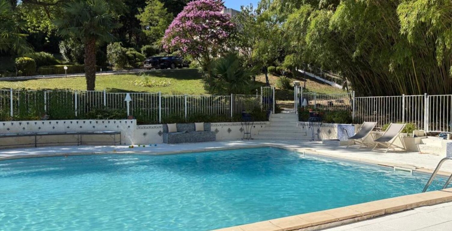 VIGOULET AUZIL MAISON VILLA PISCINE JARDIN GARAGE DOUBLE — photo 1