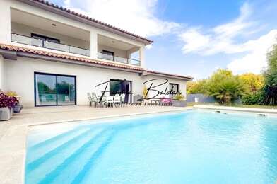 Maison 6 pièces 699000 €