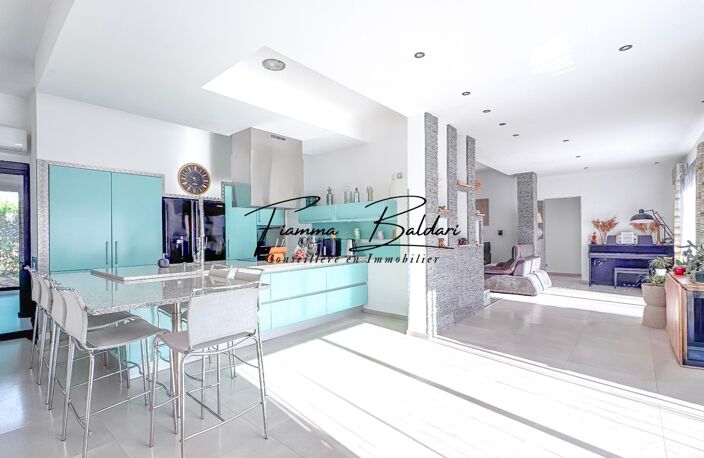À Vendre Villa 212m², Terrain 1 500m², Castellare di Casinca, Haute-Corse (20) — photo 4