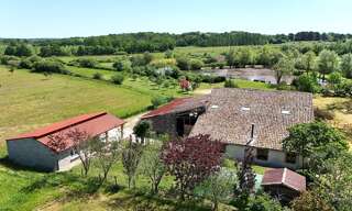 Maison 5 Pièces 111 m² à vendre à Villefranche-de-Lonchat (24610)
