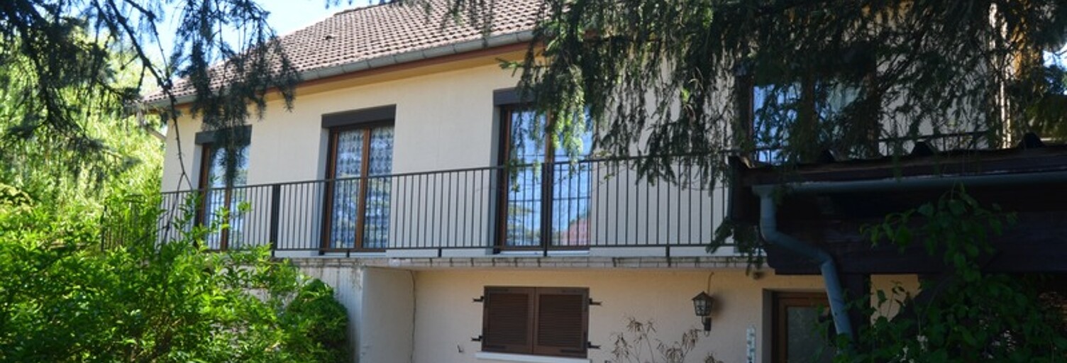 Maison 7 Pièces 146 m² à vendre à Beaufort-Orbagna (39190)