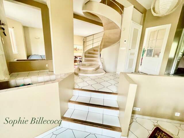 Maison à vendre 9 pièces SAINT PRIX (95) — photo du bien