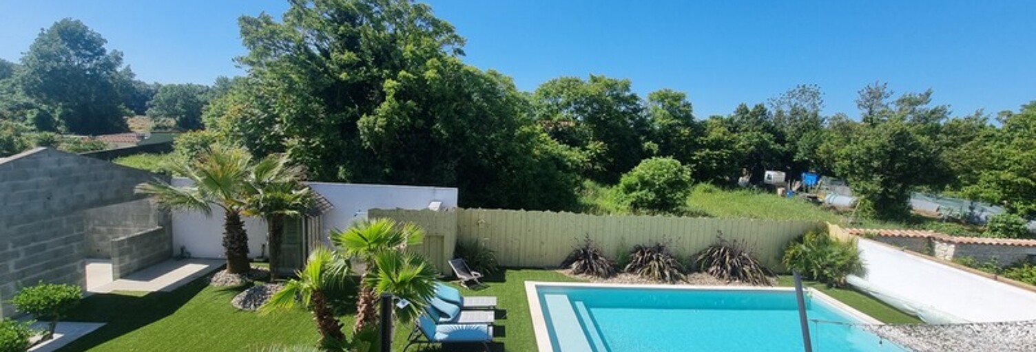 Maison 7 Pièces 155 m² à vendre à Croix-Chapeau (17220)